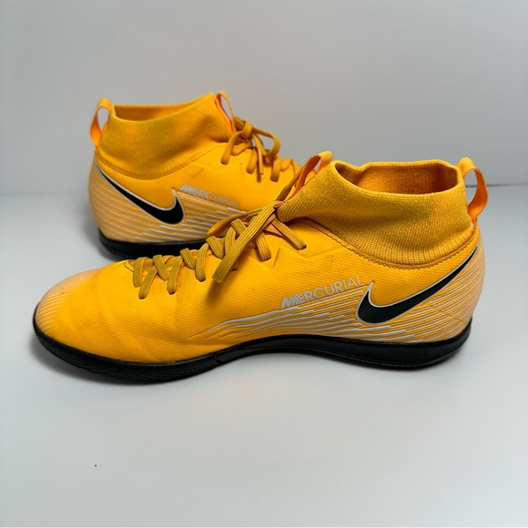 Nike Junior Mercurial Superfly 7 Academy IC YOUTH AT8135-801 Size 6Y - Picture 3 of 10